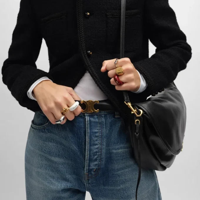 Anello CELINE Sulky in smalto e ottone con finitura dorata Anello CELINE Sulky in smalto e ottone con finitura dorata