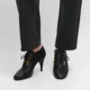 Ballerina morbida con lacci e tacco in pelle di vitello – Concia vegetale Ballerina morbida con lacci e tacco in pelle di vitello – Concia vegetale