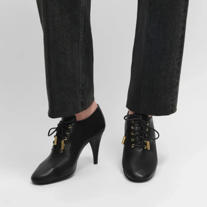 Ballerina morbida con lacci e tacco in pelle di vitello – Concia vegetale Ballerina morbida con lacci e tacco in pelle di vitello – Concia vegetale