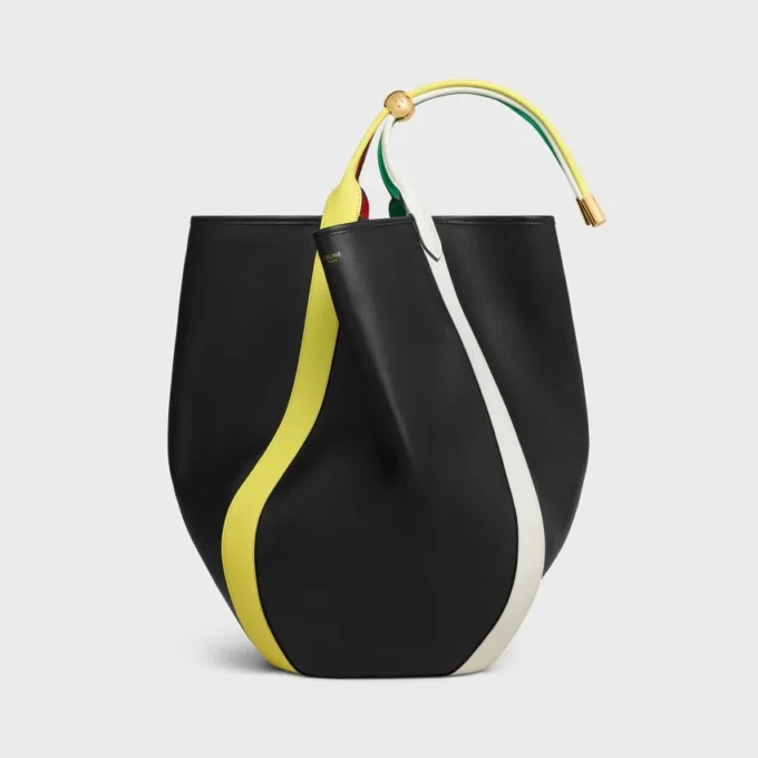 Borsa a secchiello grande in pelle di vitello liscia Borsa a secchiello grande in pelle di vitello liscia