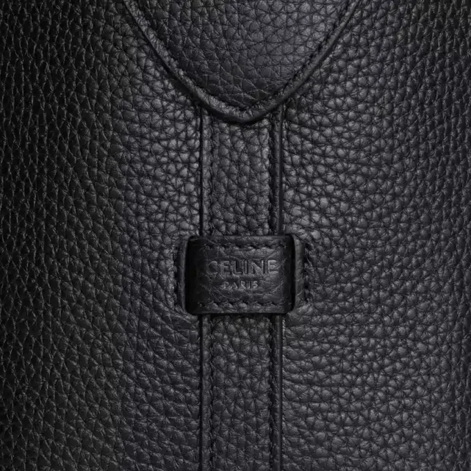 Borsa a tracolla Harry in pelle di vitello martellata Borsa a tracolla Harry in pelle di vitello martellata