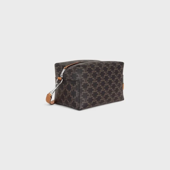 Borsa a tracolla Take Away in Triomphe Canvas e pelle di vitello Borsa a tracolla Take Away in Triomphe Canvas e pelle di vitello