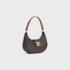 Borsa Ava Triomphe media in Triomphe Canvas e pelle di vitello Borsa Ava Triomphe media in Triomphe Canvas e pelle di vitello