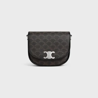 Borsa Besace Triomphe media in Triomphe Canvas e pelle di vitello