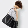 Borsa Camille 16 Soft media in pelle di vitello liscia Borsa Camille 16 Soft media in pelle di vitello liscia
