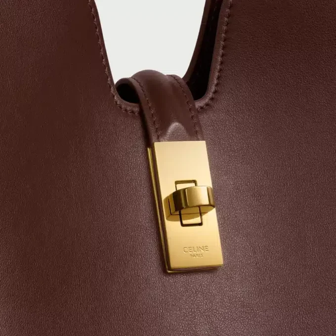 Borsa Camille 16 Soft media in pelle di vitello liscia Borsa Camille 16 Soft media in pelle di vitello liscia