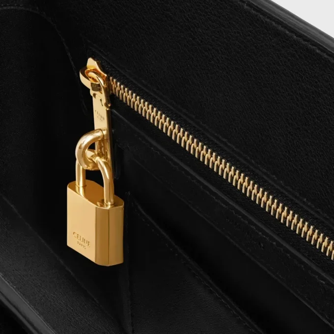 Borsa Celine Conti Teen in morbida pelle di vitello martellata Borsa Celine Conti Teen in morbida pelle di vitello martellata