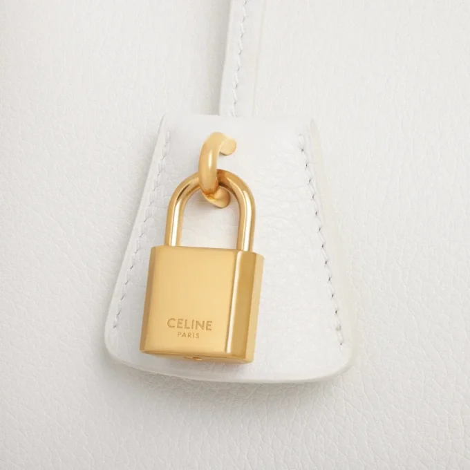 Borsa Celine Conti Teen in morbida pelle di vitello martellata Borsa Celine Conti Teen in morbida pelle di vitello martellata