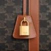 Borsa da viaggio grande in Triomphe Canvas e pelle di vitello Borsa da viaggio grande in Triomphe Canvas e pelle di vitello