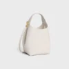 Borsa Hobo piccola in morbida pelle di vitello liscia Borsa Hobo piccola in morbida pelle di vitello liscia