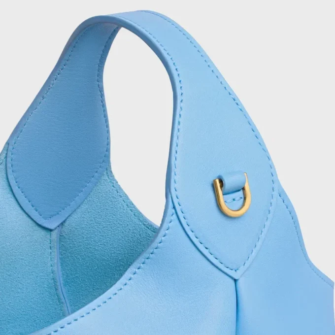 Borsa Hobo piccola in morbida pelle di vitello liscia