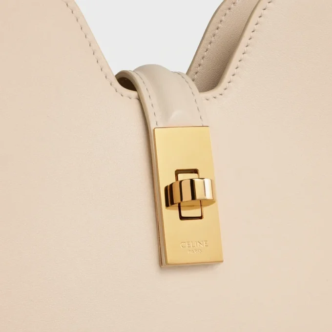 Borsa piccola Camille 16 Soft in pelle di vitello liscia Borsa piccola Camille 16 Soft in pelle di vitello liscia
