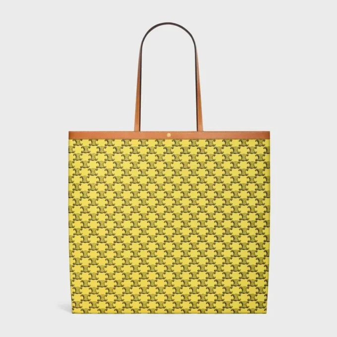 Borsa shopper grande in Triomphe Canvas Borsa shopper grande in Triomphe Canvas