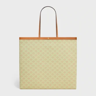 Borsa shopper grande in Triomphe Canvas