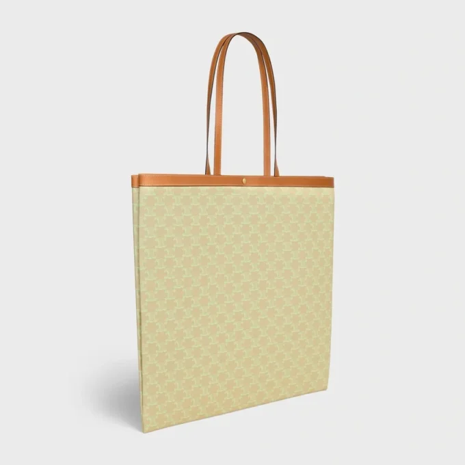 Borsa shopper grande in Triomphe Canvas Borsa shopper grande in Triomphe Canvas