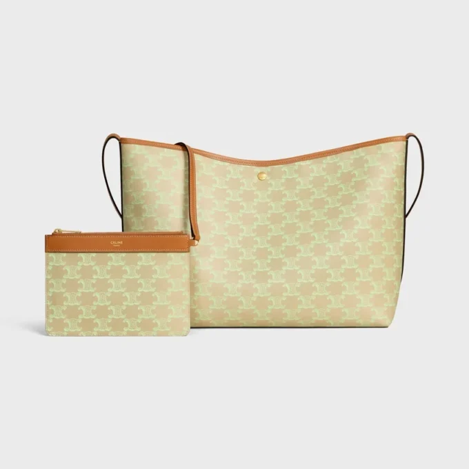 Borsa shopper morbida in Triomphe Canvas e pelle di vitello Borsa shopper morbida in Triomphe Canvas e pelle di vitello