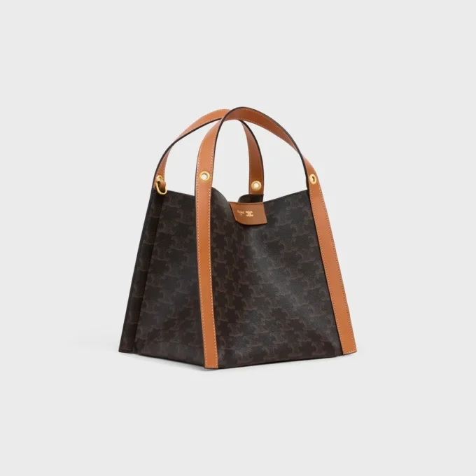 Borsa Small Cube in Triomphe Canvas e pelle di vitello naturale Borsa Small Cube in Triomphe Canvas e pelle di vitello naturale