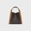 Borsa Small Cube in Triomphe Canvas e pelle di vitello naturale Borsa Small Cube in Triomphe Canvas e pelle di vitello naturale