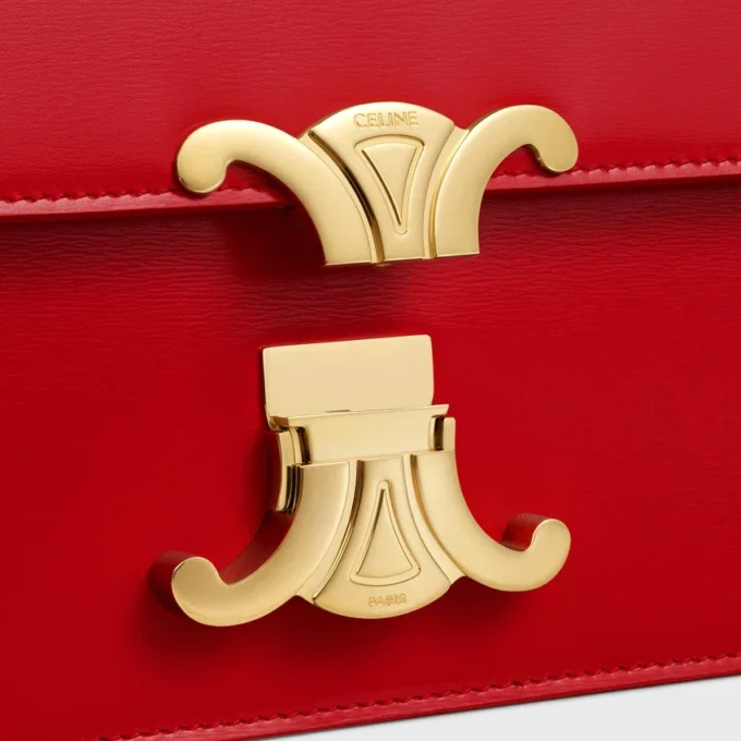 Borsa Triomphe Folio media in pelle di vitello lucida Borsa Triomphe Folio media in pelle di vitello lucida
