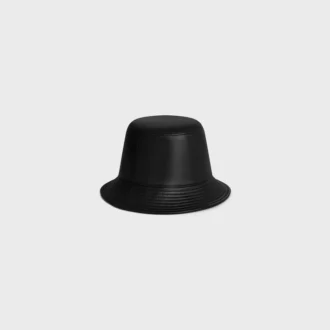 Cappello a secchiello in morbida pelle di agnello