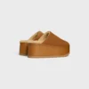 CELINE Dana – Mule con zeppa in pelle di vitello scamosciata CELINE Dana – Mule con zeppa in pelle di vitello scamosciata