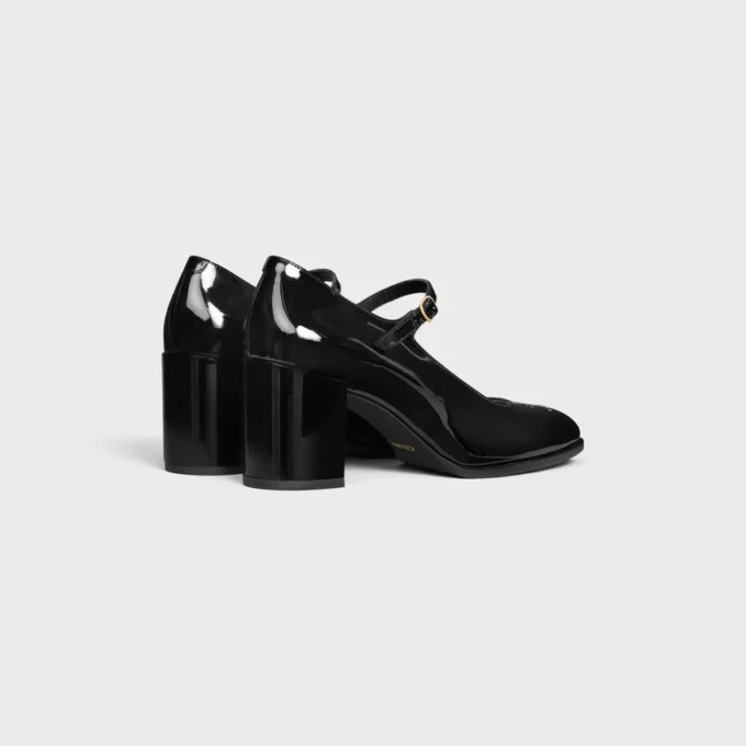 CELINE Lily Perforated Triomphe Babies in pelle di vitello verniciata CELINE Lily Perforated Triomphe Babies in pelle di vitello verniciata