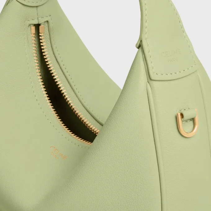 Celine Lulu Teen in pelle di vitello martellata Celine Lulu Teen in pelle di vitello martellata