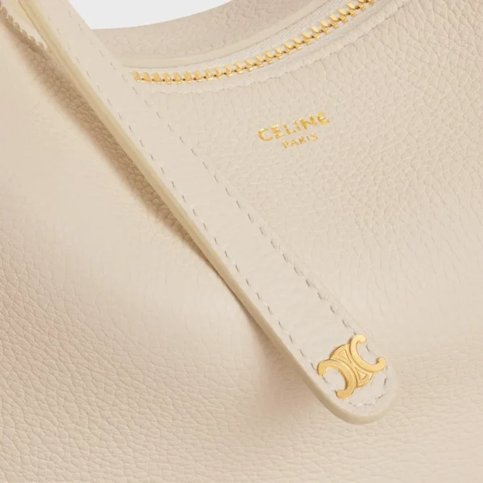 Celine Lulu Teen in pelle di vitello martellata Celine Lulu Teen in pelle di vitello martellata
