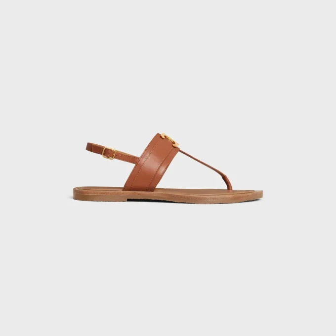 CELINE Lympia Triomphe Thong in pelle di vitello CELINE Lympia Triomphe Thong in pelle di vitello