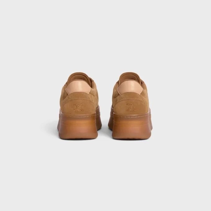 CELINE – Sneakers con Block, parte posteriore Triomphe e suola a zeppa in pelle di vitello scamosciata e pelle di vitello CELINE – Sneakers con Block, parte posteriore Triomphe e suola a zeppa in pelle di vitello scamosciata e pelle di vitello