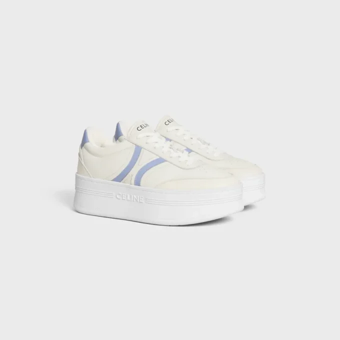 CELINE – Sneakers con Block, parte posteriore Triomphe e suola con zeppa in pelle di vitello CELINE – Sneakers con Block, parte posteriore Triomphe e suola con zeppa in pelle di vitello