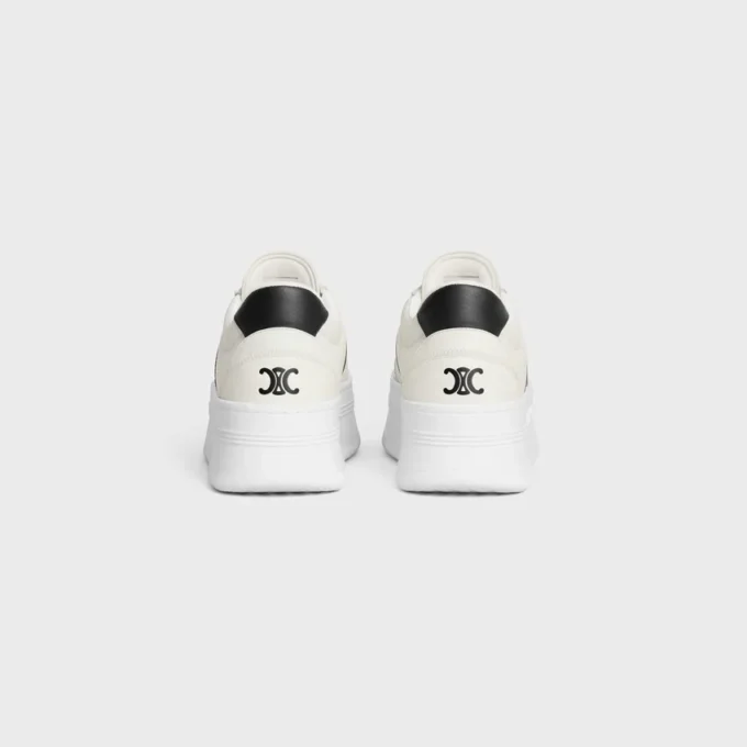 CELINE – Sneakers con Block, parte posteriore Triomphe e suola con zeppa in pelle di vitello CELINE – Sneakers con Block, parte posteriore Triomphe e suola con zeppa in pelle di vitello