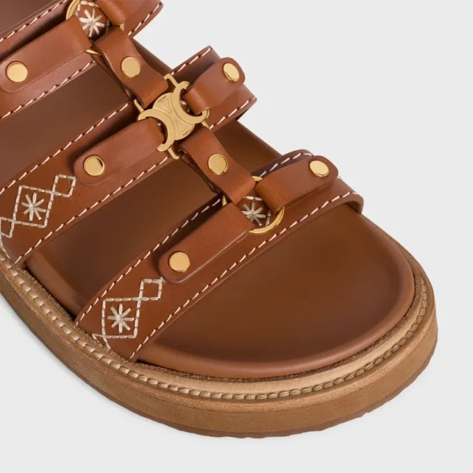 CELINE – Tippi Slide in pelle di vitello ricamata CELINE – Tippi Slide in pelle di vitello ricamata