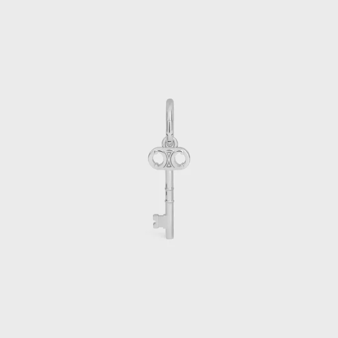 Ciondolo Chiave Triomphe in ottone con finitura in rodio Ciondolo Chiave Triomphe in ottone con finitura in rodio