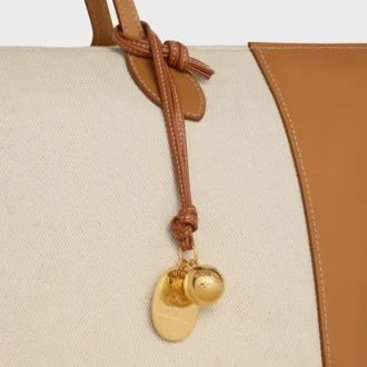 Ciondolo medaglione CELINE in pelle di agnello liscia e metallo