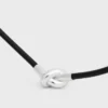 Collana Knot in pelle di vitello e ottone con finitura in rodio Collana Knot in pelle di vitello e ottone con finitura in rodio