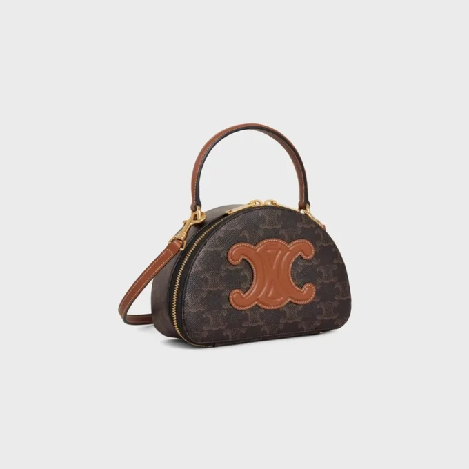 Custodia Half Moon in Triomphe Canvas e pelle di vitello Custodia Half Moon in Triomphe Canvas e pelle di vitello
