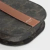 Custodia per telefono con patta in Triomphe Canvas e pelle di vitello Custodia per telefono con patta in Triomphe Canvas e pelle di vitello