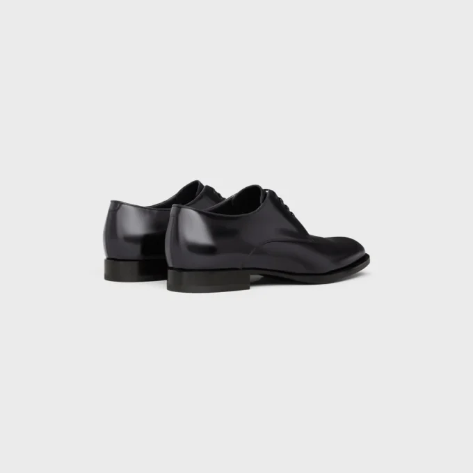 Derby CELINE Tuxedo in pelle di toro lucida Derby CELINE Tuxedo in pelle di toro lucida