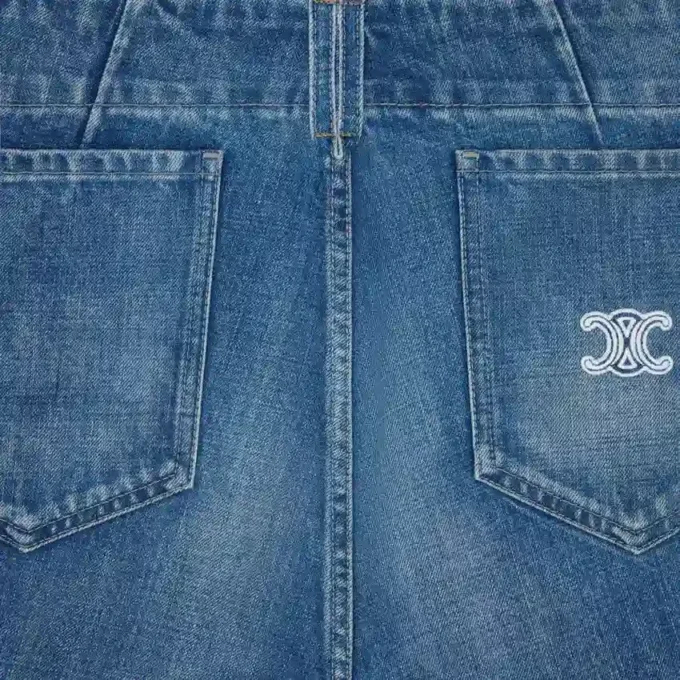 Jeans a zampa 002 in denim di cotone leggero Jeans a zampa 002 in denim di cotone leggero