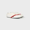 La sneaker piatta in gros grain, velluto, pelle di capra scamosciata e pelle di agnello La sneaker piatta in gros grain, velluto, pelle di capra scamosciata e pelle di agnello