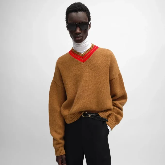 Maglione con scollo a V in cashmere Maglione con scollo a V in cashmere