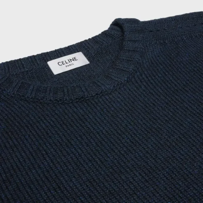 Maglione girocollo in cashmere senza cuciture Maglione girocollo in cashmere senza cuciture