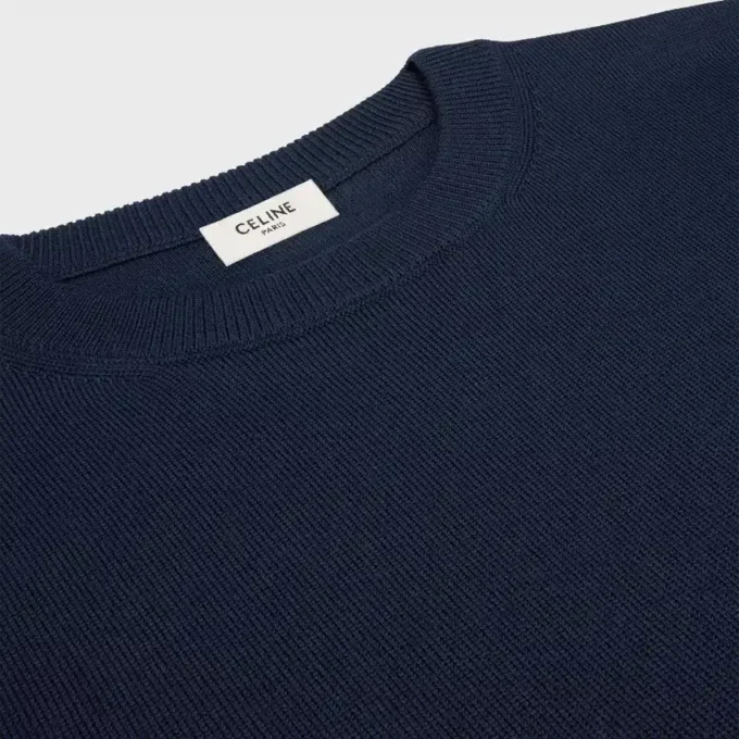 Maglione girocollo in lana fine Maglione girocollo in lana fine