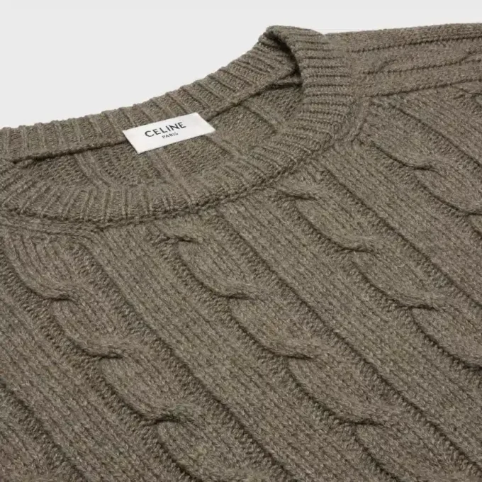 Maglione Triomphe in cashmere a trecce Maglione Triomphe in cashmere a trecce