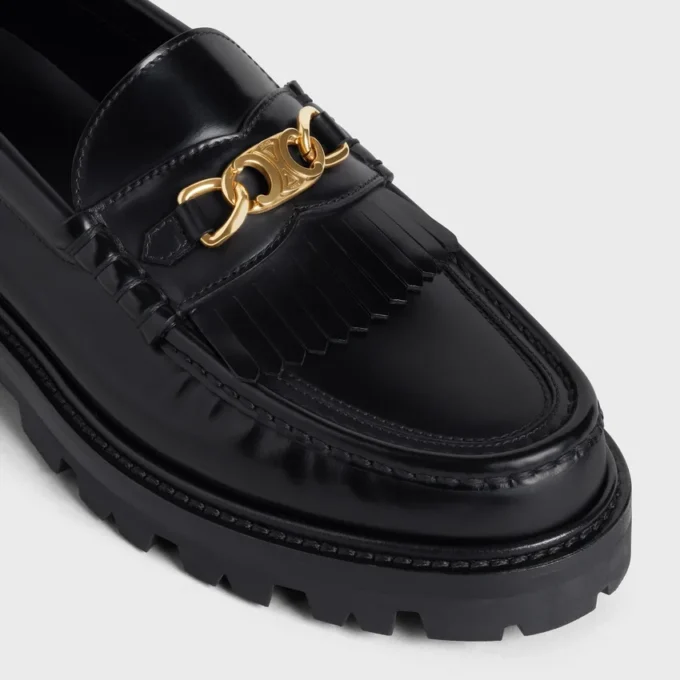 Margaret Loafer con Triomphe in pelle di toro lucida Margaret Loafer con Triomphe in pelle di toro lucida