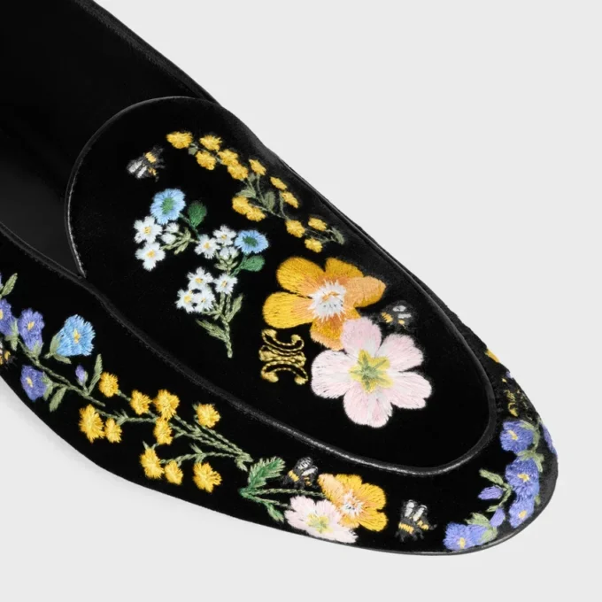 Mocassini Aura in velluto ricamato con fiori Mocassini Aura in velluto ricamato con fiori