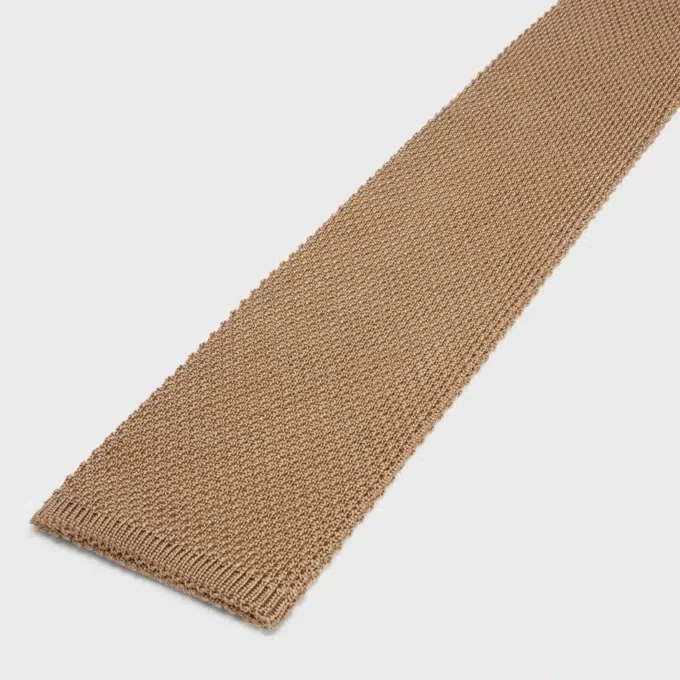 Nodo in maglia di seta