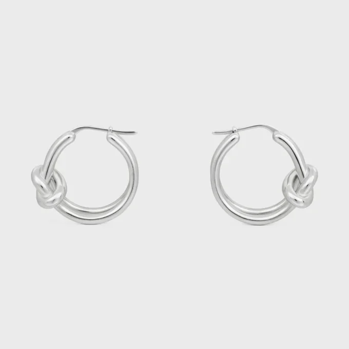 Orecchini a doppio cerchio con nodo in ottone con finitura in rodio Orecchini a doppio cerchio con nodo in ottone con finitura in rodio