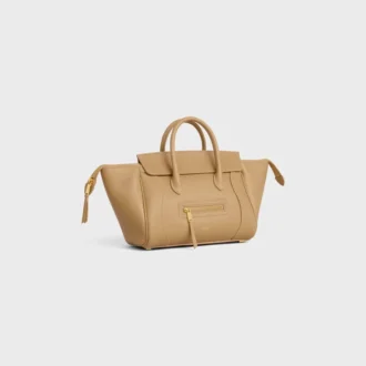 Piccola borsa di Luggage in pelle di vitello martellata